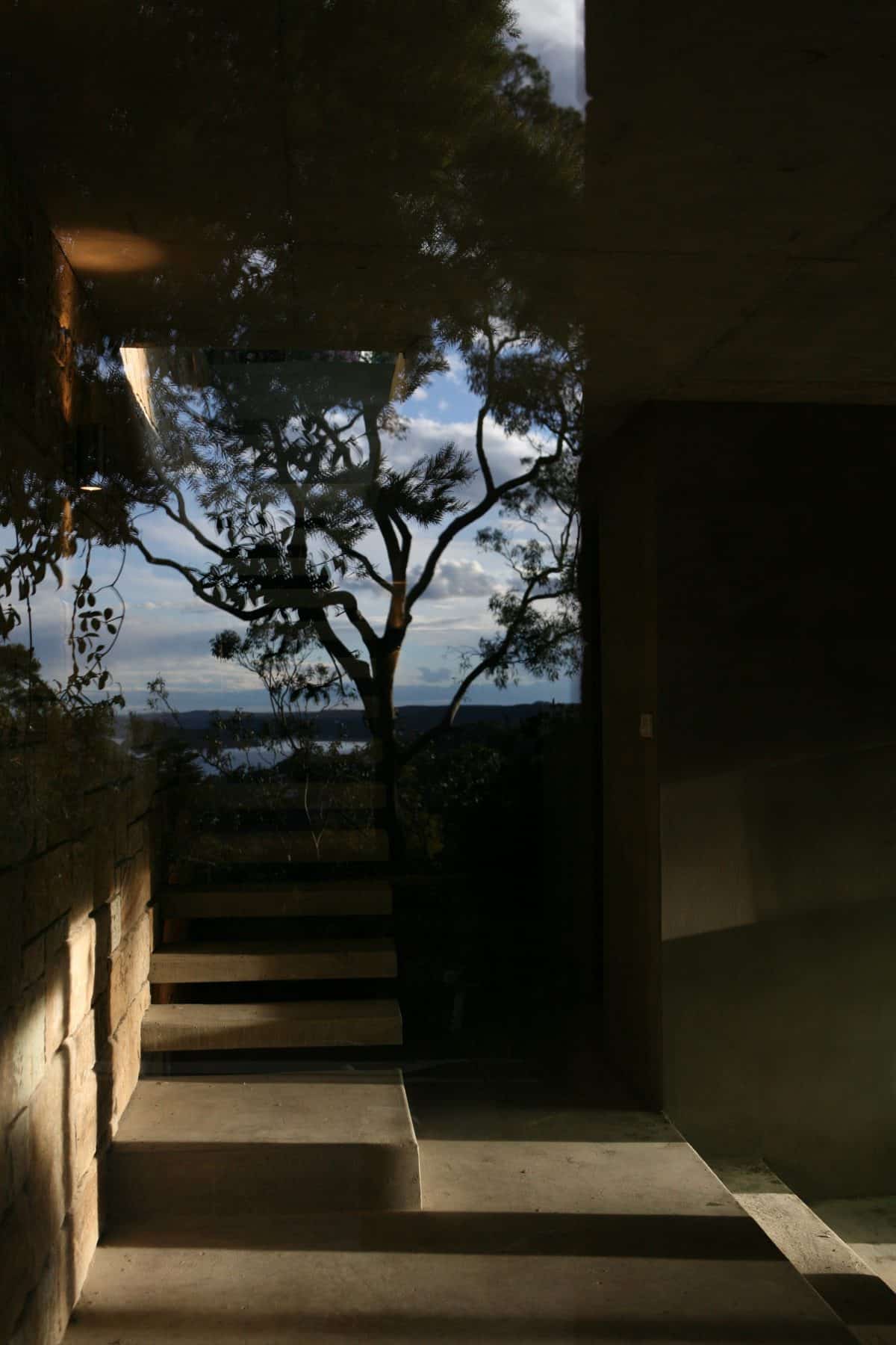 Leaf House by Malou Dunkley